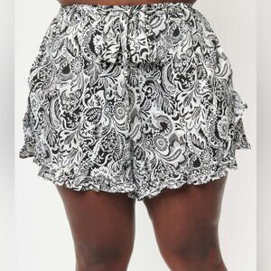 Unique Vintage Black & White Shorts Botanical Paisley Ruffle Size XS New NWT